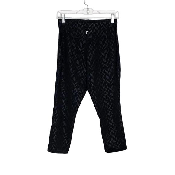 OLD NAVY ACTIVE MATERNITY Go Dry Cropped Chevron Legging Womens Small - Picture 7 of 9